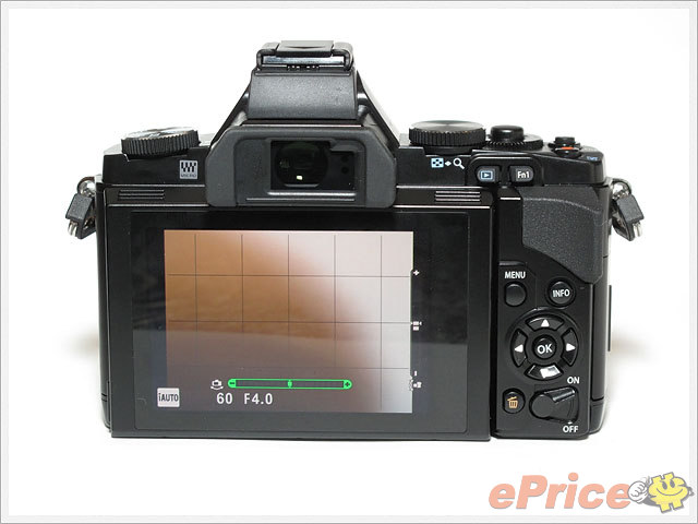 Olympus OM-D E-M5 實機試玩:高速對焦、9 fps 連拍! Olympus OM-D E-M5 實機試玩:高速對焦、9 fps 連拍!