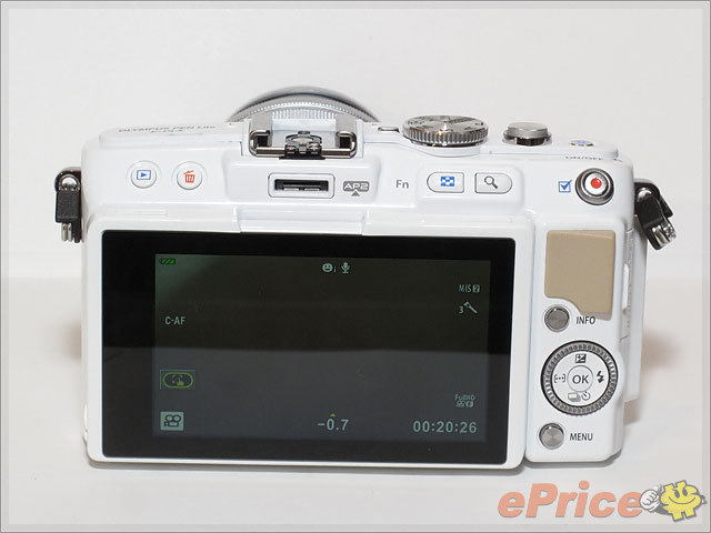 M4/3 新品 Olympus E-PL5 試玩、大光圈相機 XZ-2 登場 M4/3 新品 Olympus E-PL5 試玩、大光圈相機 XZ-2 登場