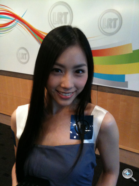 http://timg.eprice.com.hk/hk/mobile/img/2009-06/26/27911/alexchow_5_61d2f6eb033623f8d8e6a6610e4ed994.jpg