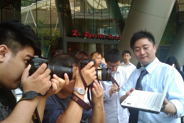 http://timg.eprice.com.hk/hk/mobile/img/2009-07/29/28625/keithyim_3_22475d85b0cde20bca9b73521a82e07f.jpg