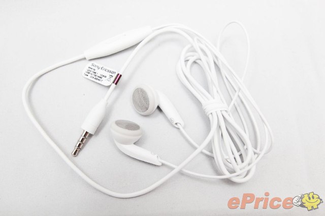 售 2498 港币　港行版索尼 Xperia U 开箱评测
