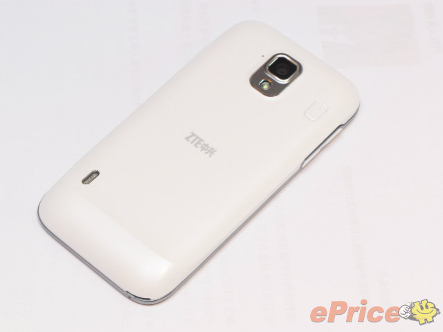 售 3180 港币！S4 双核中兴 Grand X LTE 试玩