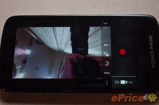 1080p 全高清的震撼 Sharp SH930W 一手速試