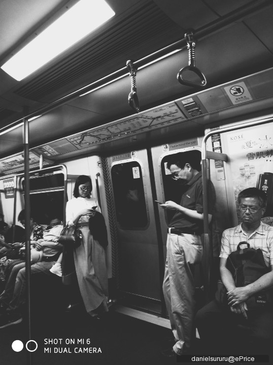 拍人更美的性能怪獸? 小米6 陶瓷尊享版 開箱評測 拍人更美的性能怪獸? 小米6 陶瓷尊享版 開箱評測