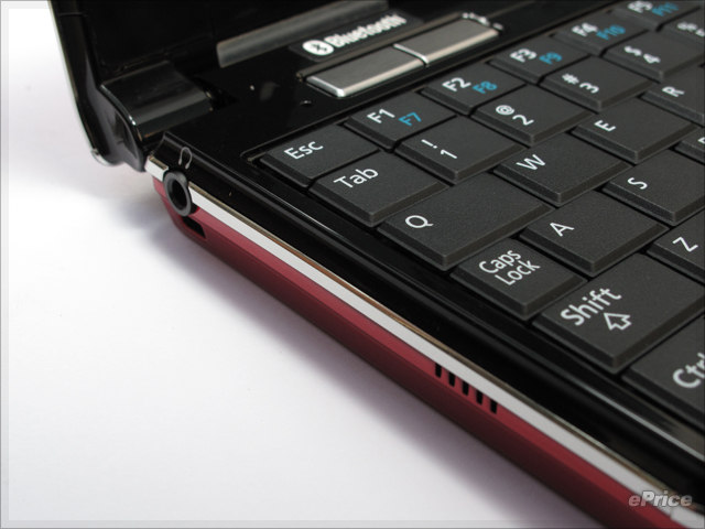 日系流動極致 Fujitsu LifeBook UH900 日系流動極致 Fujitsu LifeBook UH900