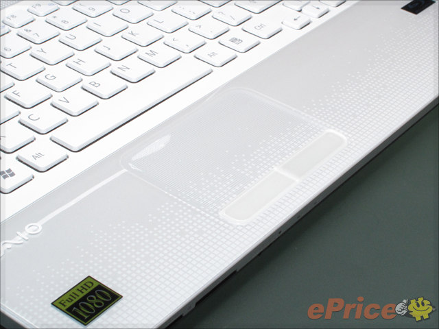 Sony VAIO Z 新版 Quad SSD 快足五倍 Sony VAIO Z 新版 Quad SSD 快足五倍
