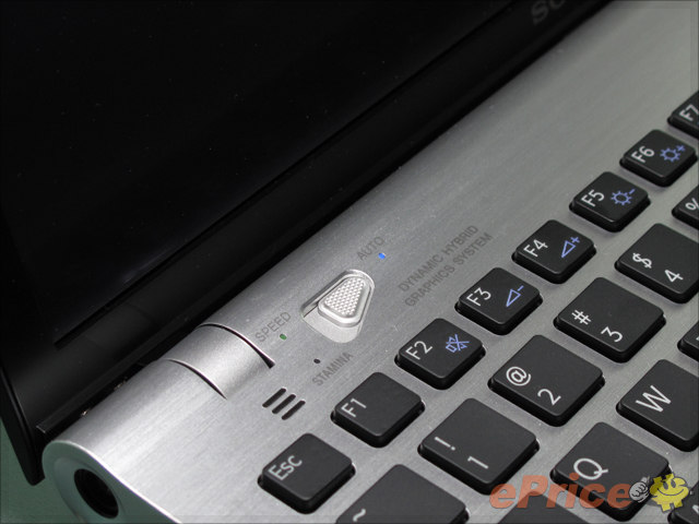 Sony VAIO Z 新版 Quad SSD 快足五倍 Sony VAIO Z 新版 Quad SSD 快足五倍