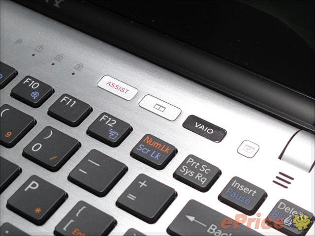 Sony VAIO Z 新版 Quad SSD 快足五倍 Sony VAIO Z 新版 Quad SSD 快足五倍