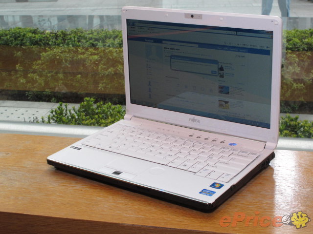 手指記密碼 Fujitsu LIFEBOOK SH561