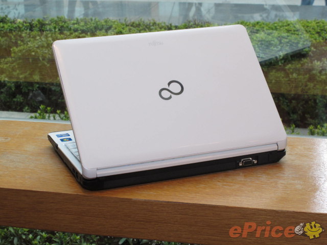 手指記密碼 Fujitsu LIFEBOOK SH561
