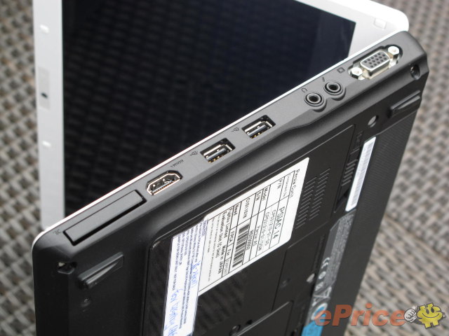 1.5KG 商務輕機 Fujitsu LIFEBOOK PH701