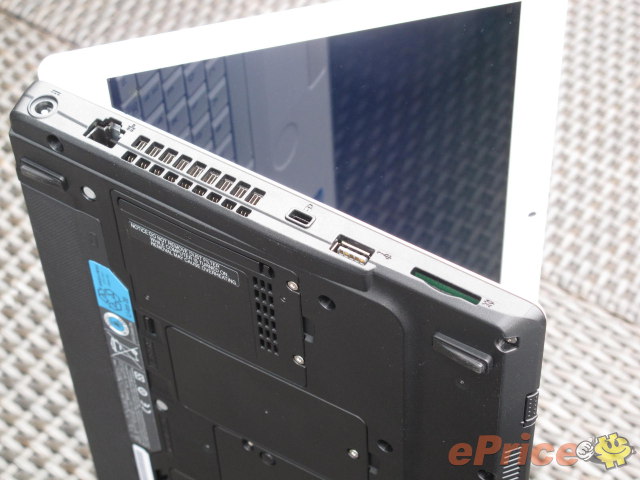 1.5KG 商務輕機 Fujitsu LIFEBOOK PH701