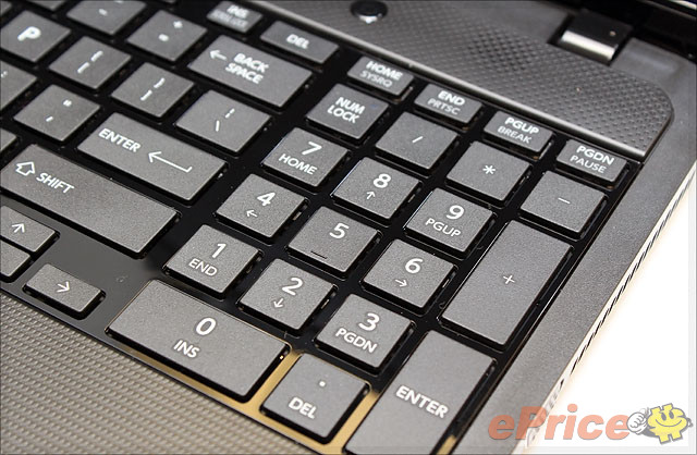 家用筆電 $3999 起 Toshiba C850、C840 家用筆電 $3999 起 Toshiba C850、C840