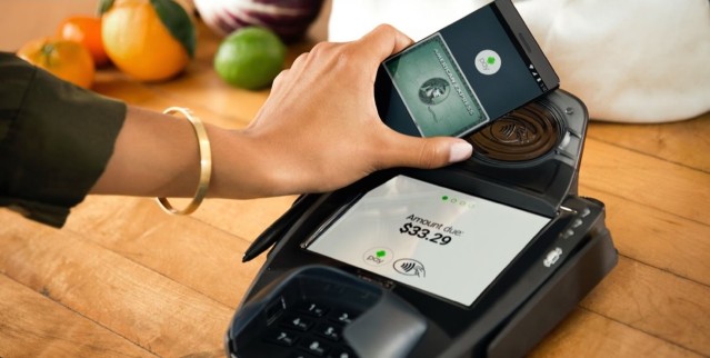 Android Pay ​免收手續費，會是打敗 Apple Pay 的關鍵嗎