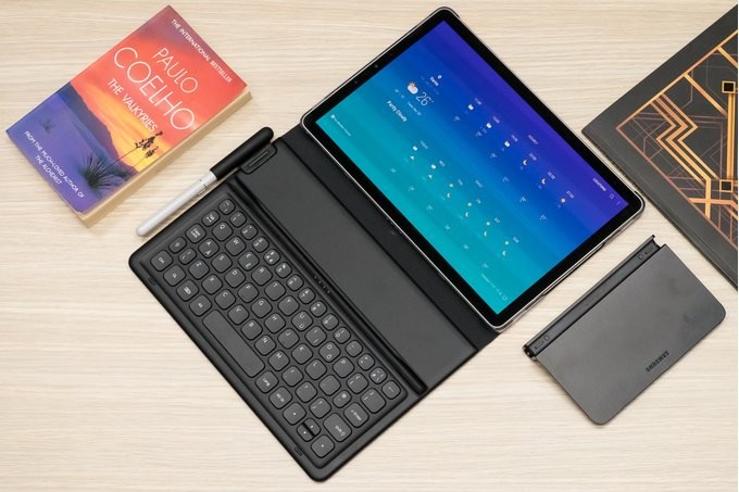 旗艦平板三星 Tab S4 上手!香港賣價 + 上市資訊搶先爆 旗艦平板三星 Tab S4 上手!香港賣價 + 上市資訊搶先爆