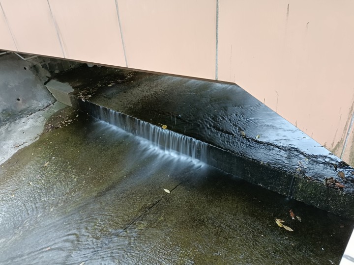 長曝光拍攝(行雲流水) 長曝光拍攝(行雲流水)