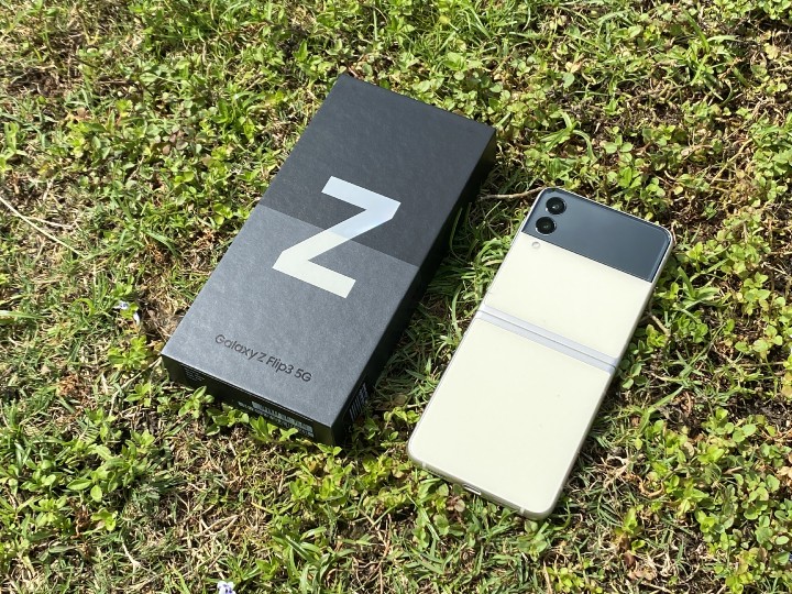 我頗喜歡這顏色,所以這次借了奶油白。 我頗喜歡這顏色,所以這次借了奶油白。