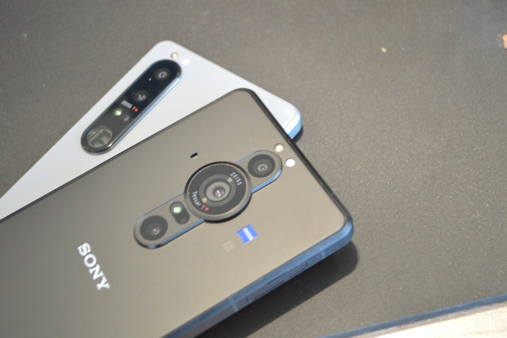 左:Xperia 1 III 右: Xperia Pro I