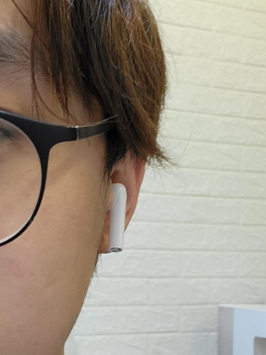 戴上後觸控耳機會有郁動 戴上後觸控耳機會有郁動